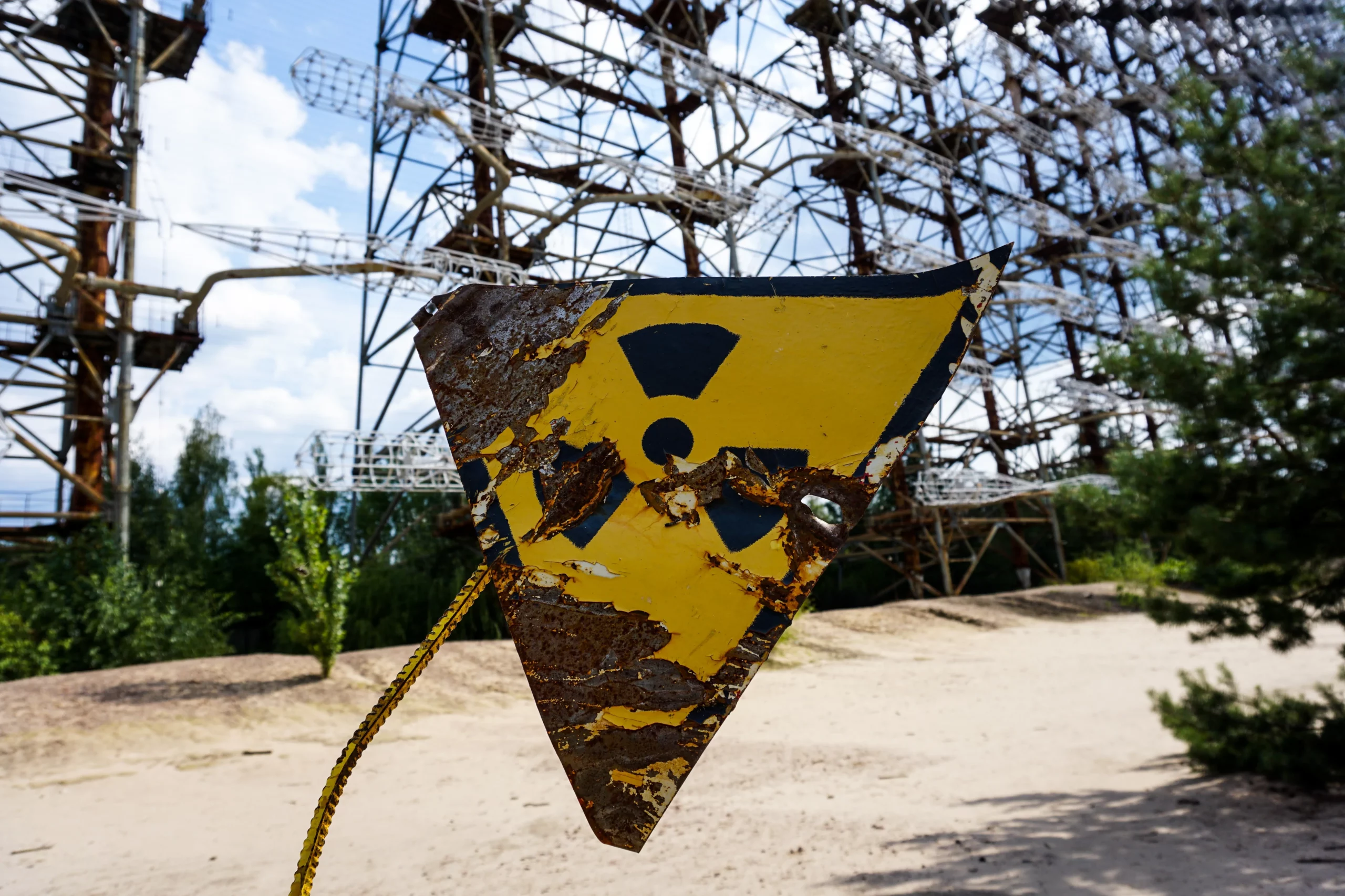 Crisis Unleashed: Dam Destruction and Ukraine's Nuclear Armageddon Threat - Geopolitics Journal